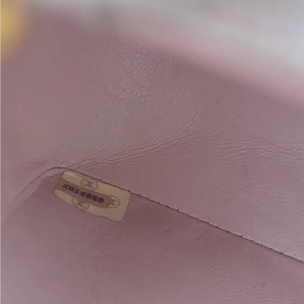 Vintage Pink Chanel Diana - Picture 4 of 13